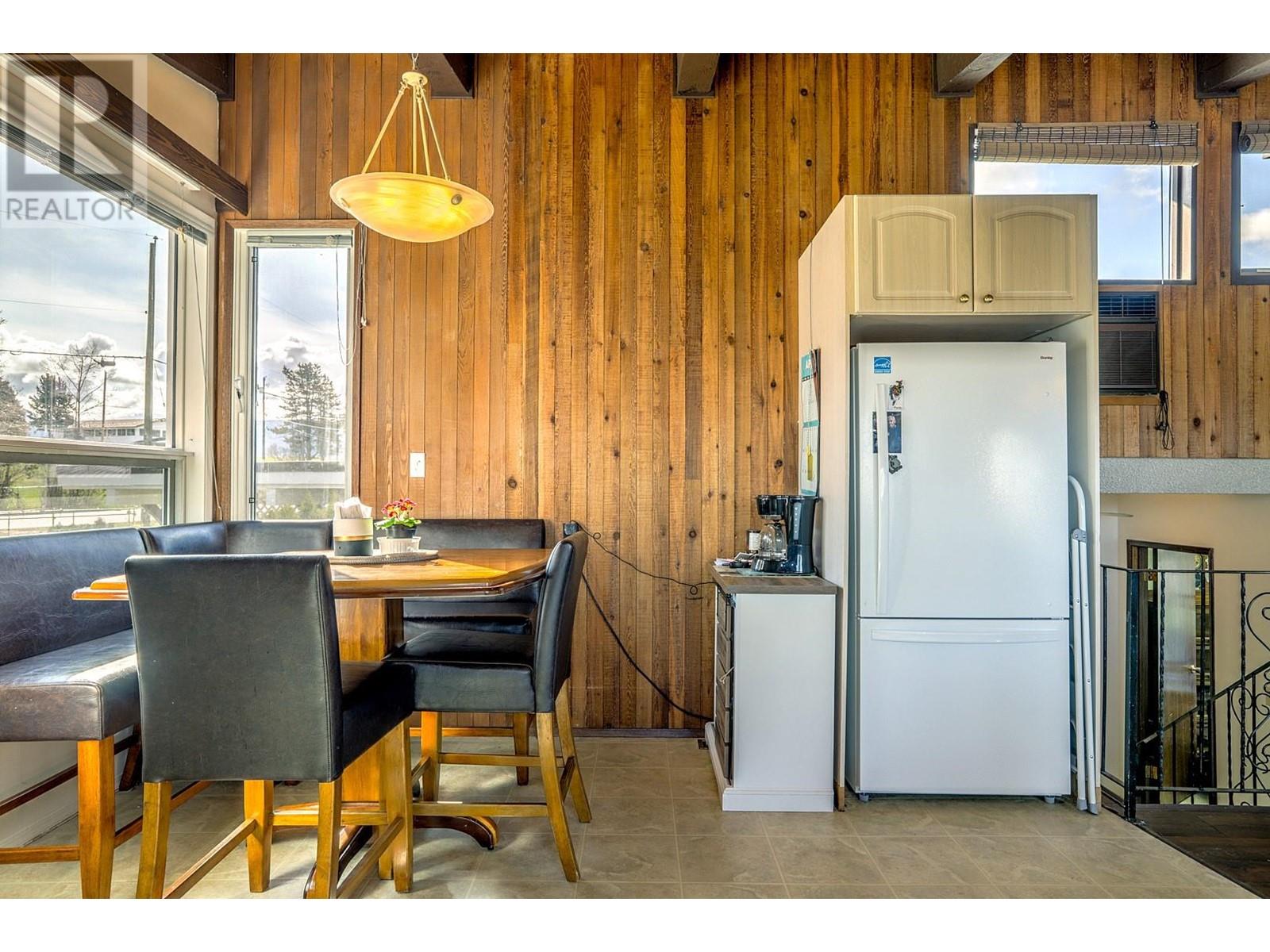 218 Stepping Stone Crescent, Spallumcheen, British Columbia  V1H 1X2 - Photo 24 - 10341641