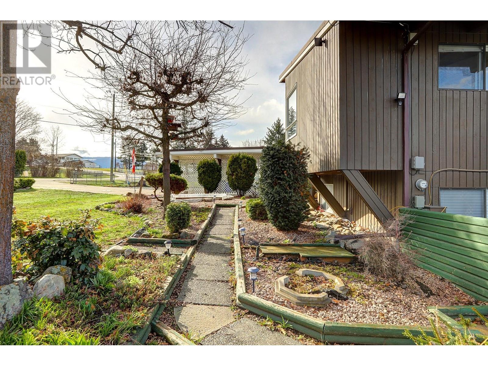 218 Stepping Stone Crescent, Spallumcheen, British Columbia  V1H 1X2 - Photo 66 - 10341641