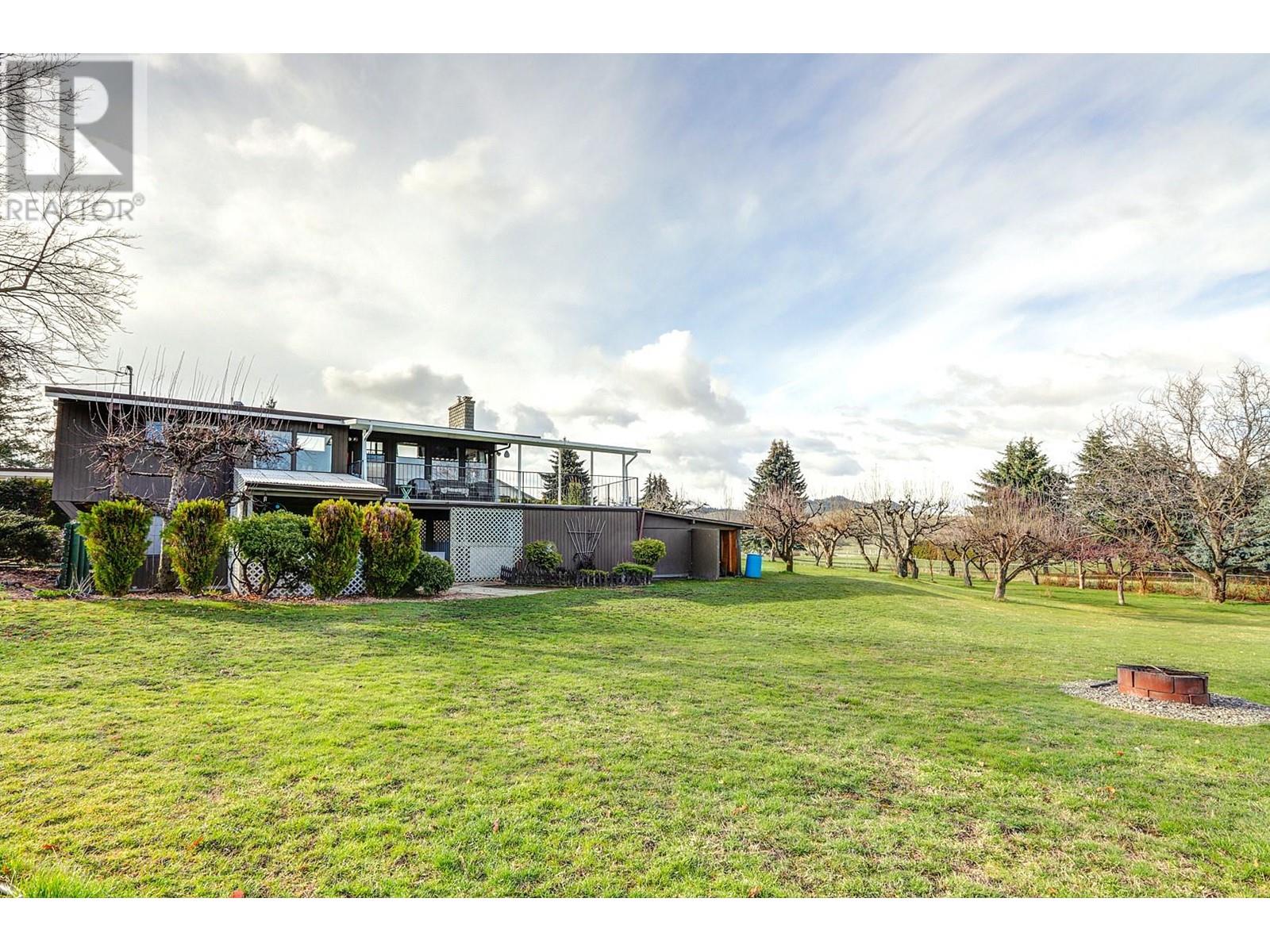 218 Stepping Stone Crescent, Spallumcheen, British Columbia  V1H 1X2 - Photo 77 - 10341641