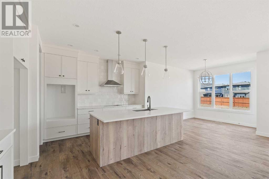 Property at 453 Cranbrook Gardens SE image 5