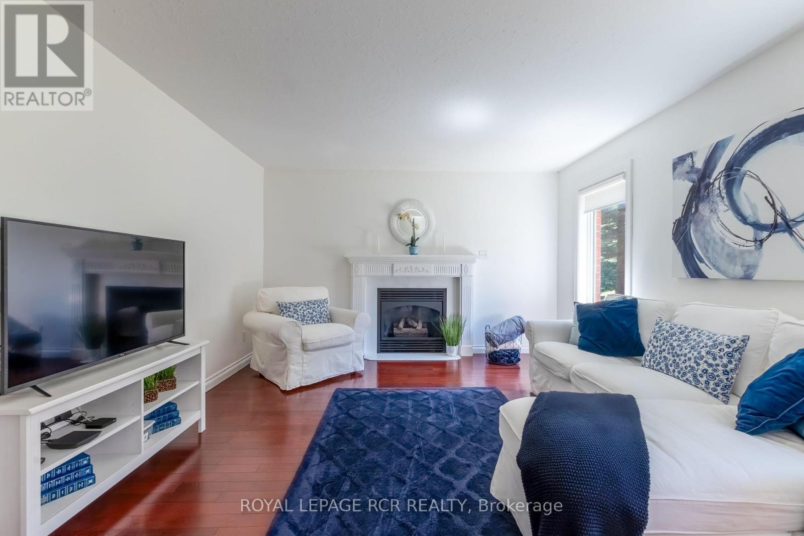 Property at 4 HILL STREET image 2