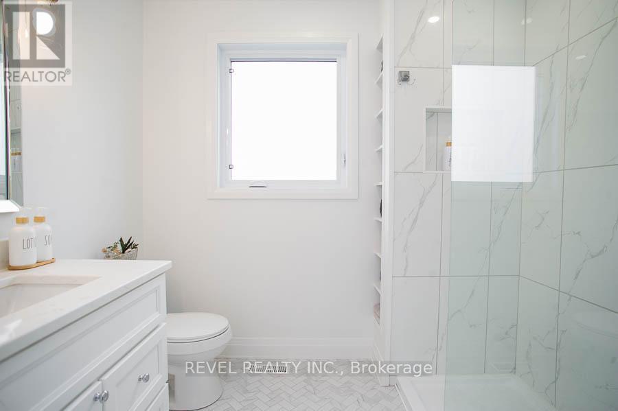 22 Owen Street, Ingersoll, Ontario  N5C 4G7 - Photo 23 - X12141139