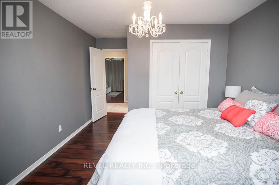 22 Owen Street, Ingersoll, Ontario  N5C 4G7 - Photo 26 - X12141139
