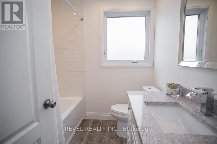 22 Owen Street, Ingersoll, Ontario  N5C 4G7 - Photo 29 - X12141139