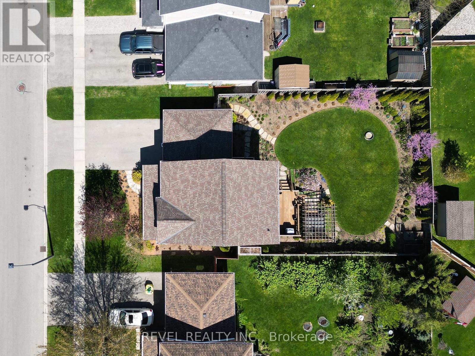 22 Owen Street, Ingersoll, Ontario  N5C 4G7 - Photo 46 - X12141139