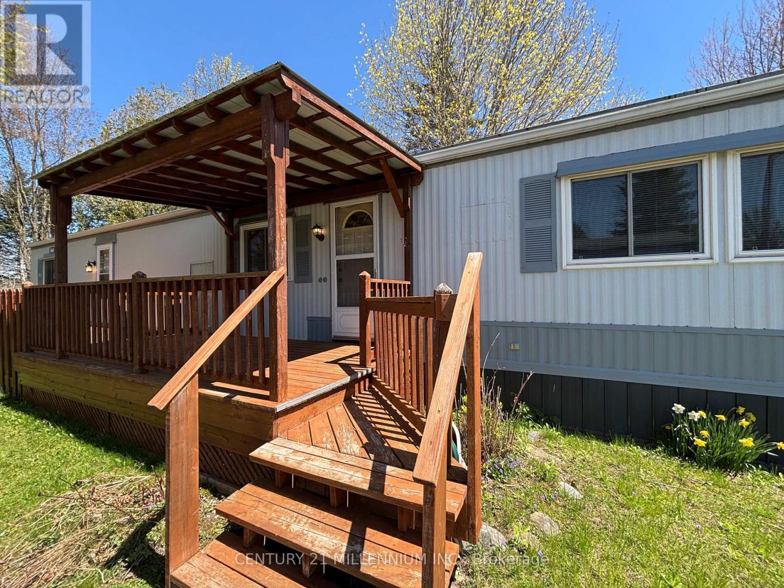14 Heather Avenue, Erin, Ontario  N0B 1T0 - Photo 4 - X12141171