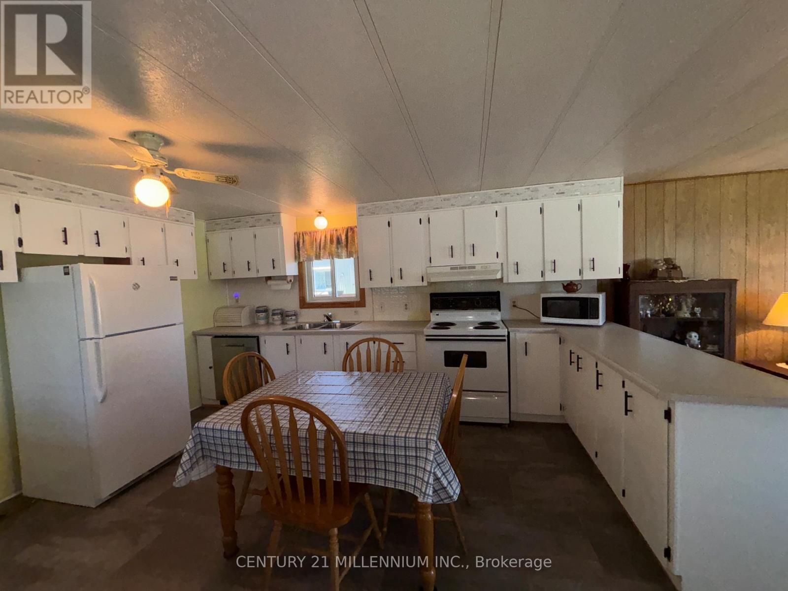 14 Heather Avenue, Erin, Ontario  N0B 1T0 - Photo 5 - X12141171