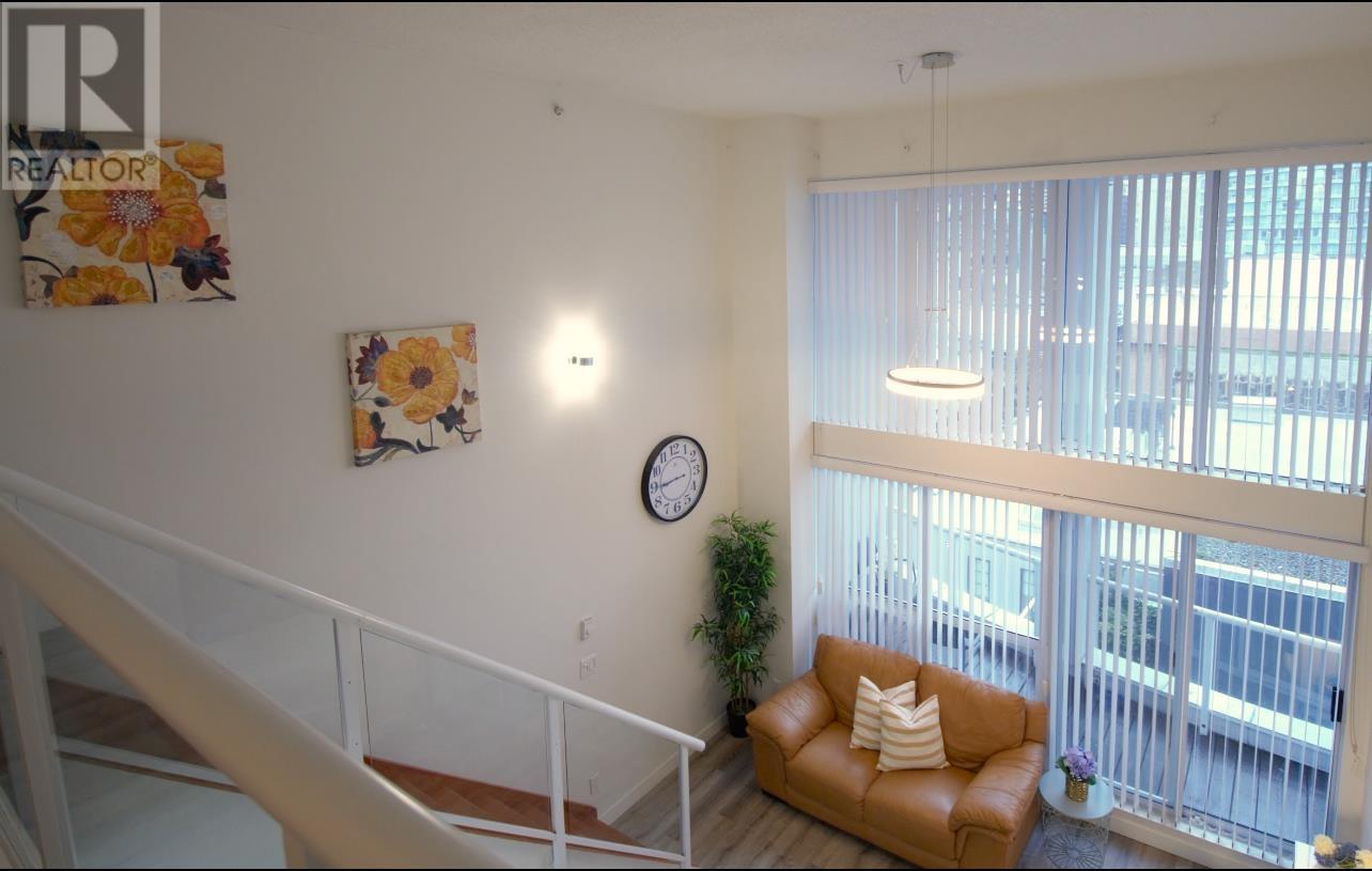 Listing Picture 16 of 36 : 614 933 SEYMOUR STREET, Vancouver / 溫哥華 - 魯藝地產 Yvonne Lu Group - MLS Medallion Club Member