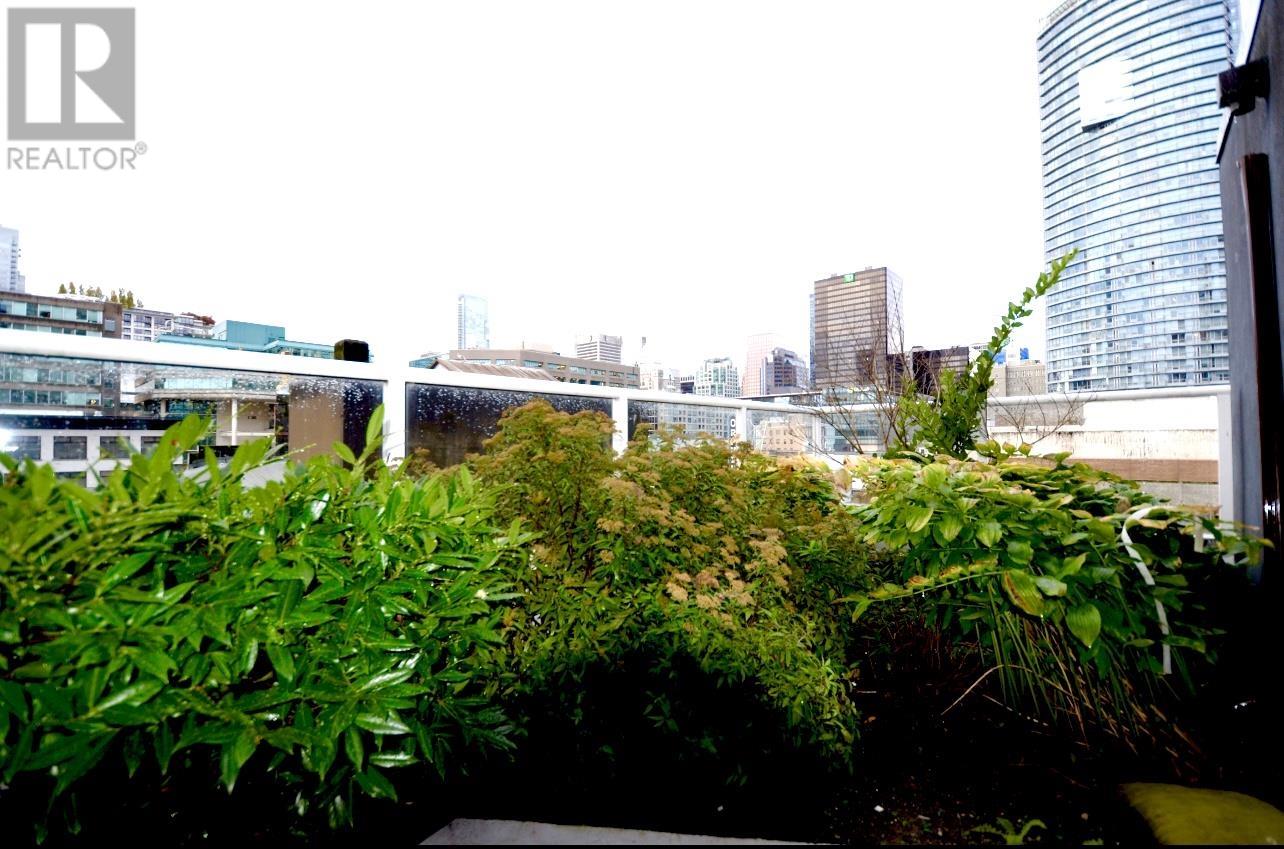 Listing Picture 32 of 36 : 614 933 SEYMOUR STREET, Vancouver / 溫哥華 - 魯藝地產 Yvonne Lu Group - MLS Medallion Club Member