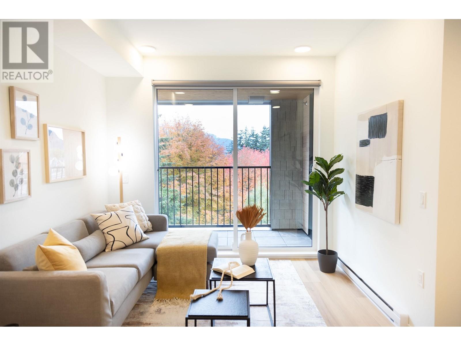 605 1360 VICTORIA STREET, Squamish, British Columbia