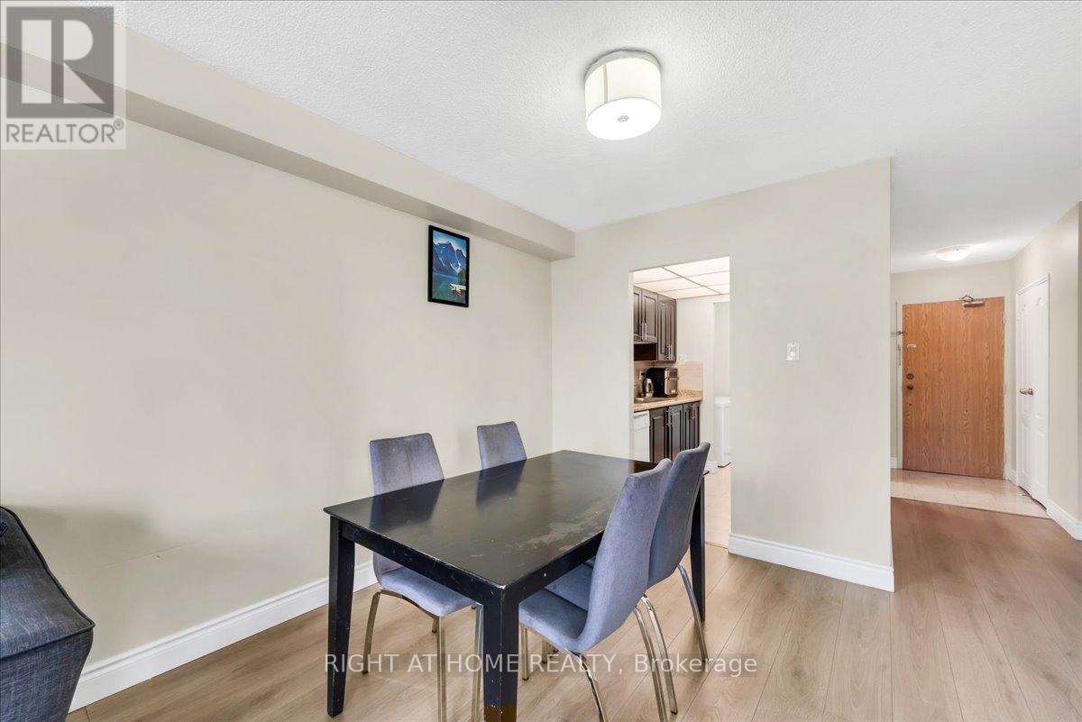 412 - 4 Lisa Street, Brampton, Ontario  L6T 4B6 - Photo 10 - W12139128