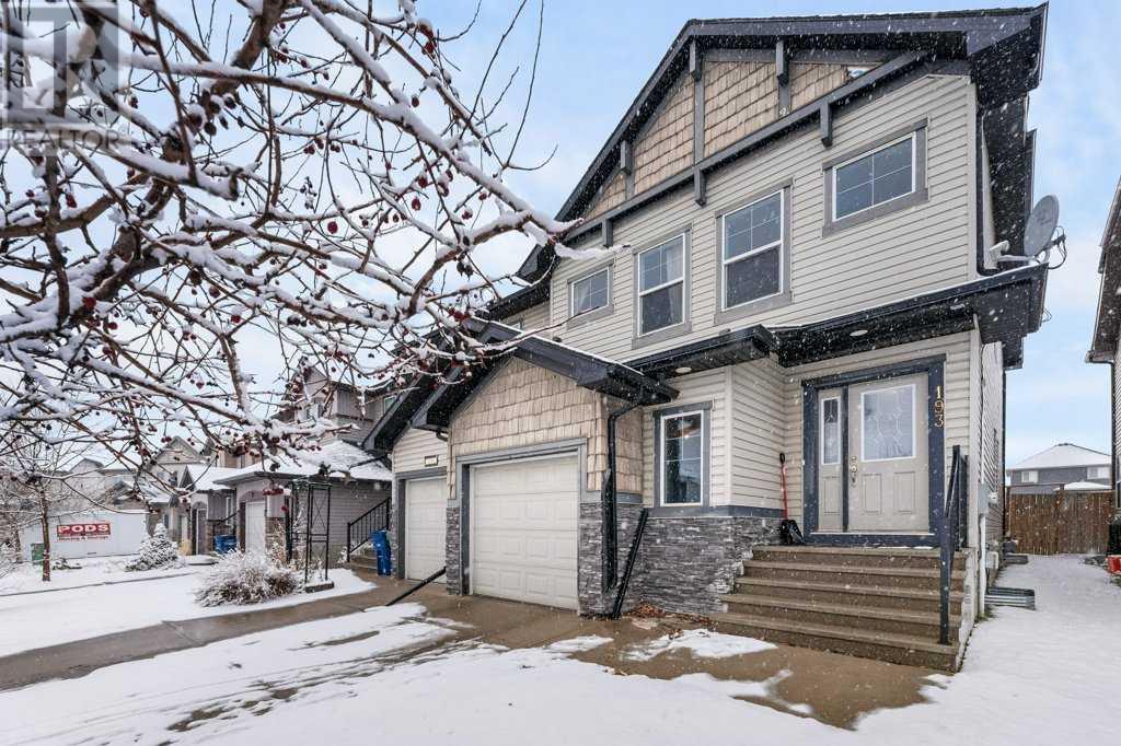 Property at 193 LUXSTONE Way SW image 2
