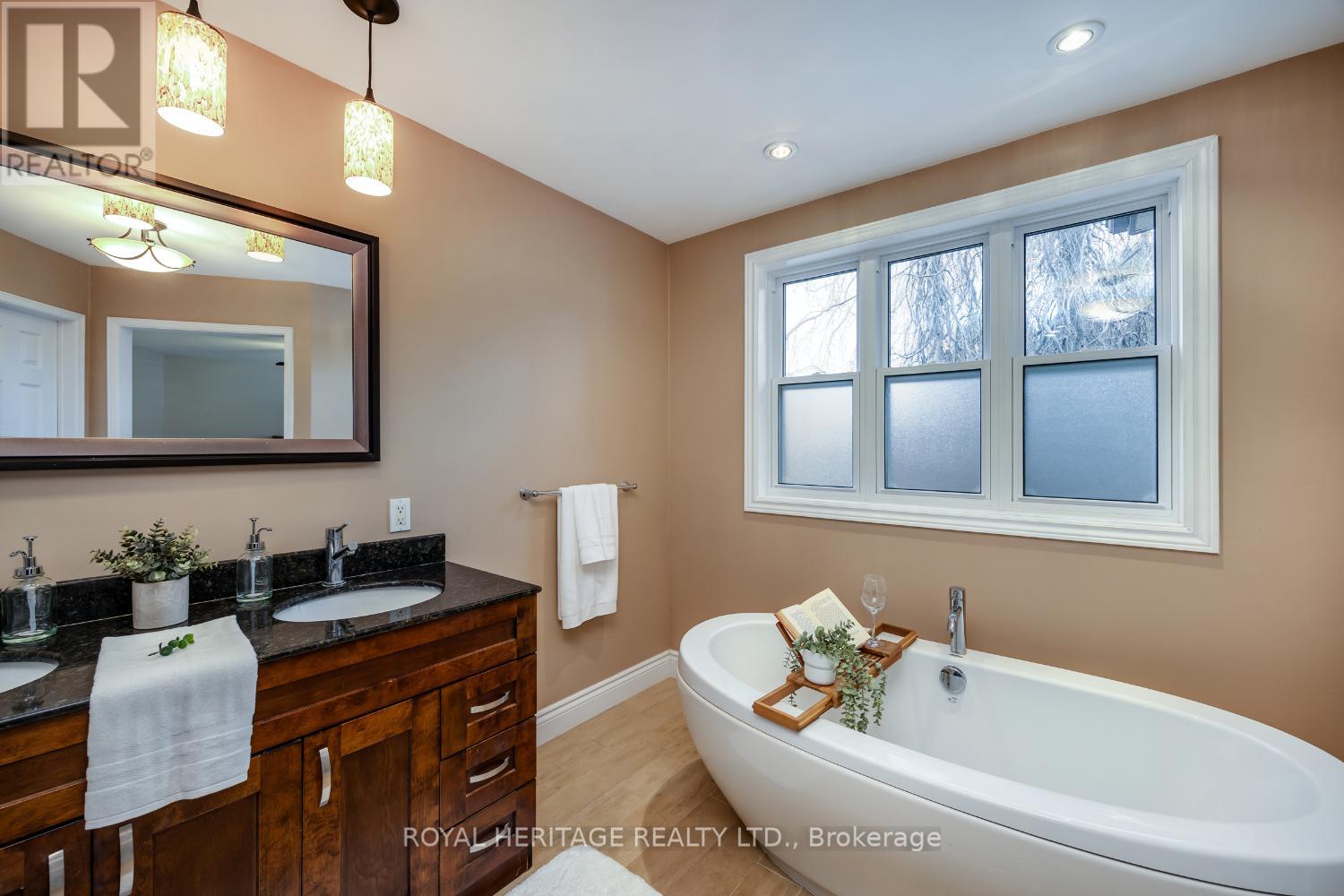 1534 Silver Spruce Drive N, Pickering, Ontario  L1V 5H7 - Photo 22 - E12129675