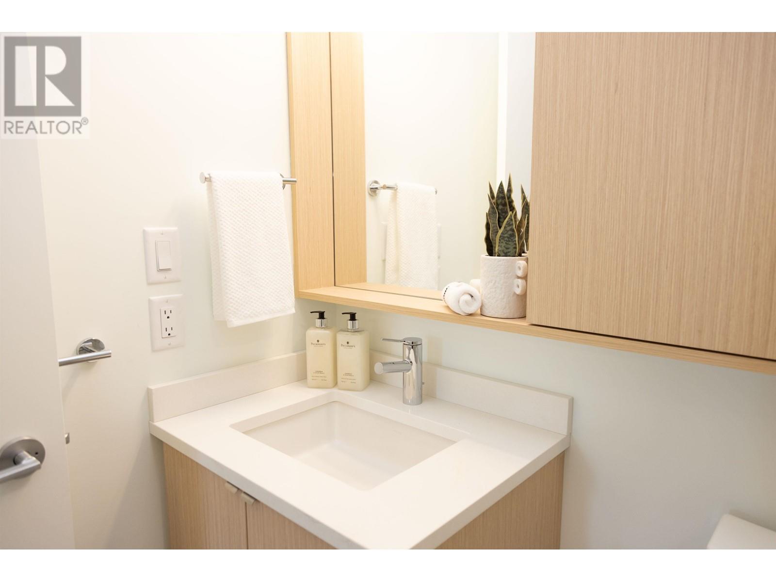 307 1360 Victoria Street, Squamish, British Columbia  V8B 0C3 - Photo 11 - R2949307