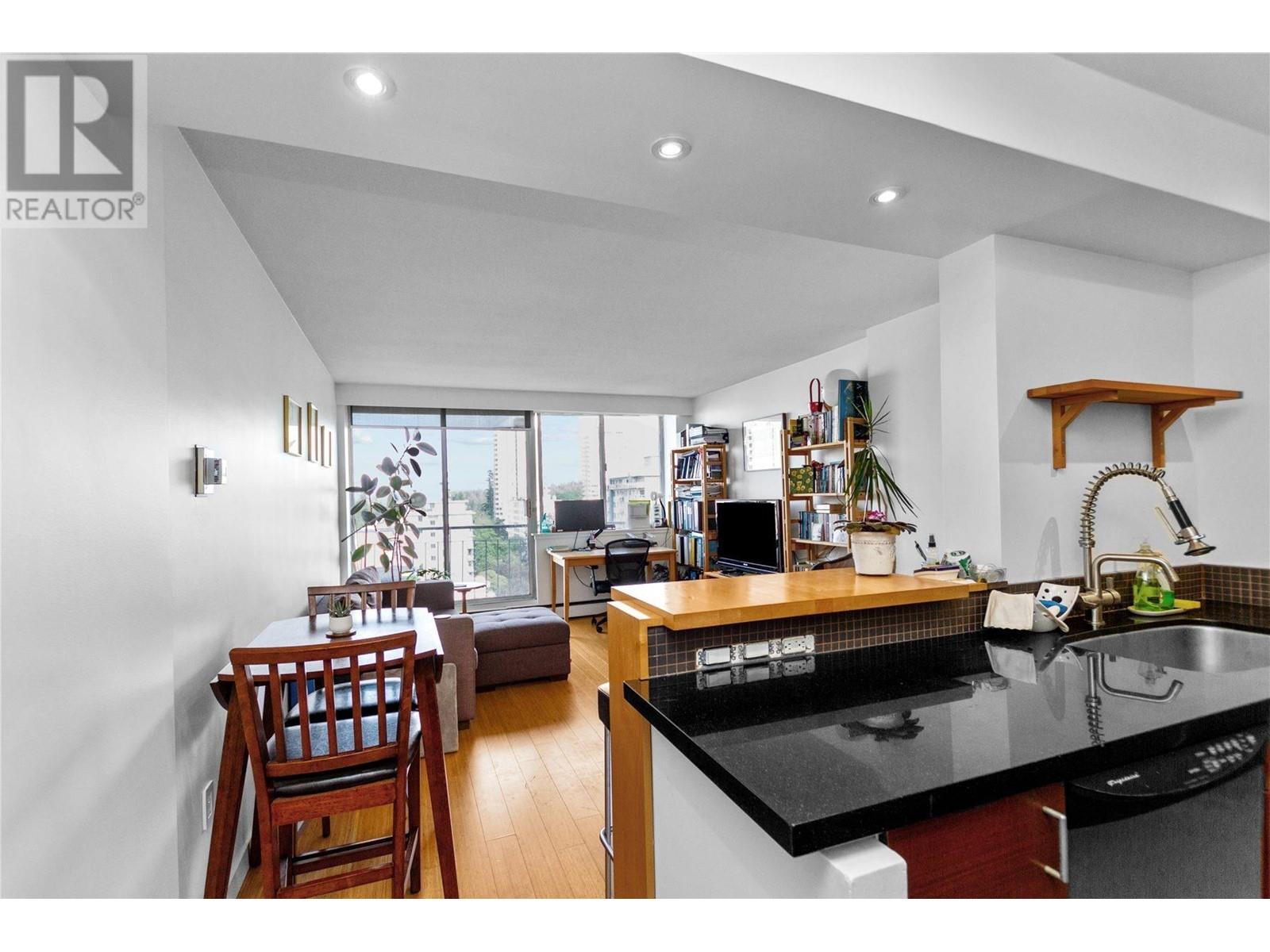 Listing Picture 12 of 25 : 1205 1850 COMOX STREET, Vancouver / 溫哥華 - 魯藝地產 Yvonne Lu Group - MLS Medallion Club Member