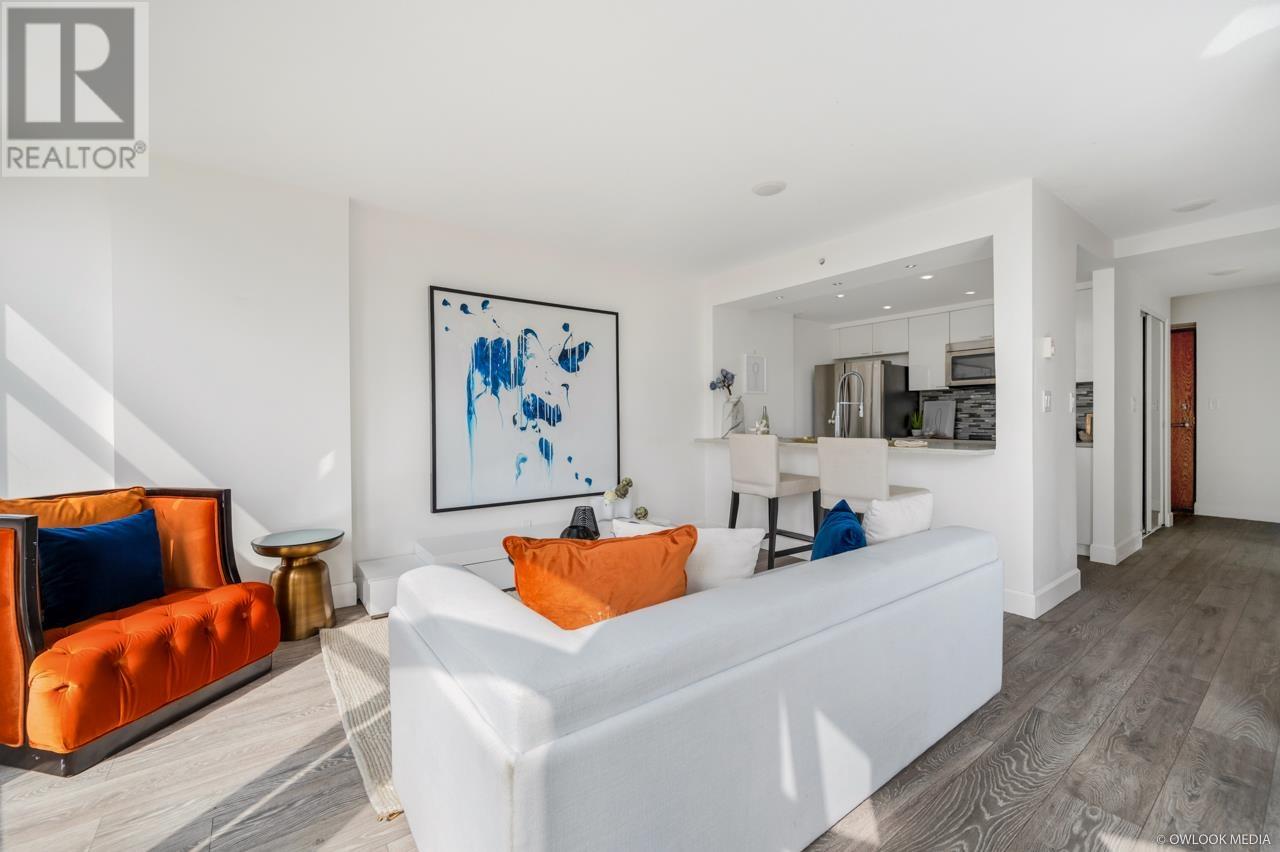 Listing Picture 4 of 19 : 902 1200 ALBERNI STREET, Vancouver / 溫哥華 - 魯藝地產 Yvonne Lu Group - MLS Medallion Club Member