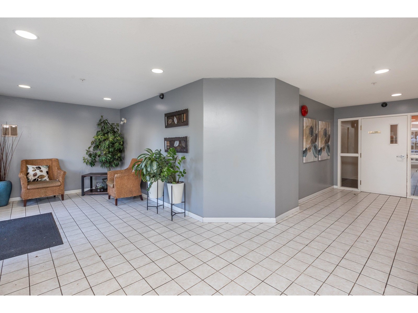 Property at 209 2435 CENTER STREET image 4