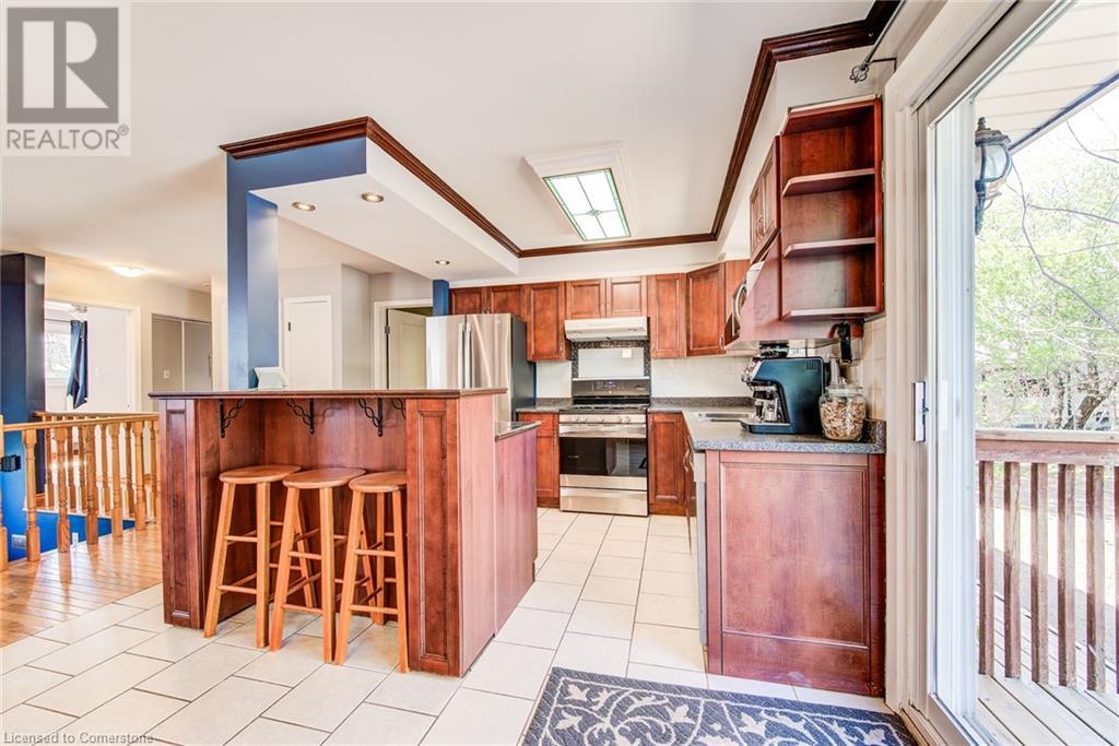 330 Daleview Place, Waterloo, Ontario  N2L 5M5 - Photo 16 - 40724042