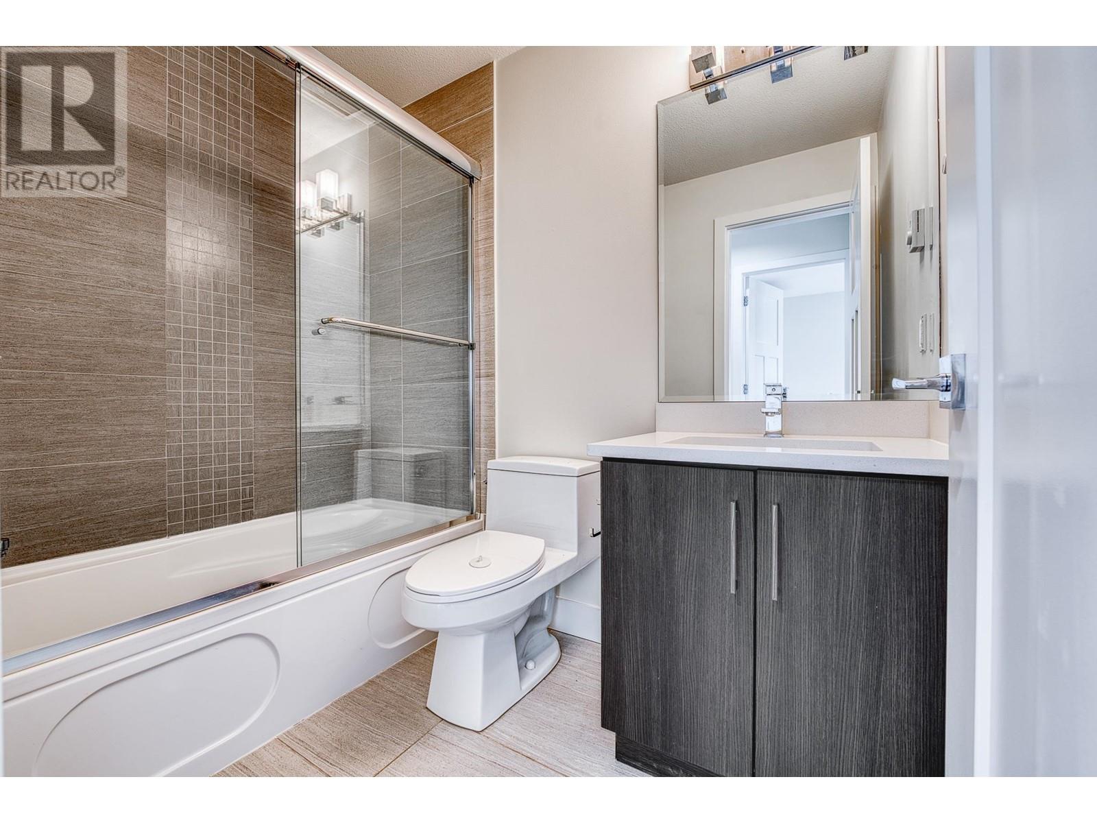 Listing Picture 19 of 25 : 85 9680 ALEXANDRA ROAD, Richmond / 烈治文 - 魯藝地產 Yvonne Lu Group - MLS Medallion Club Member