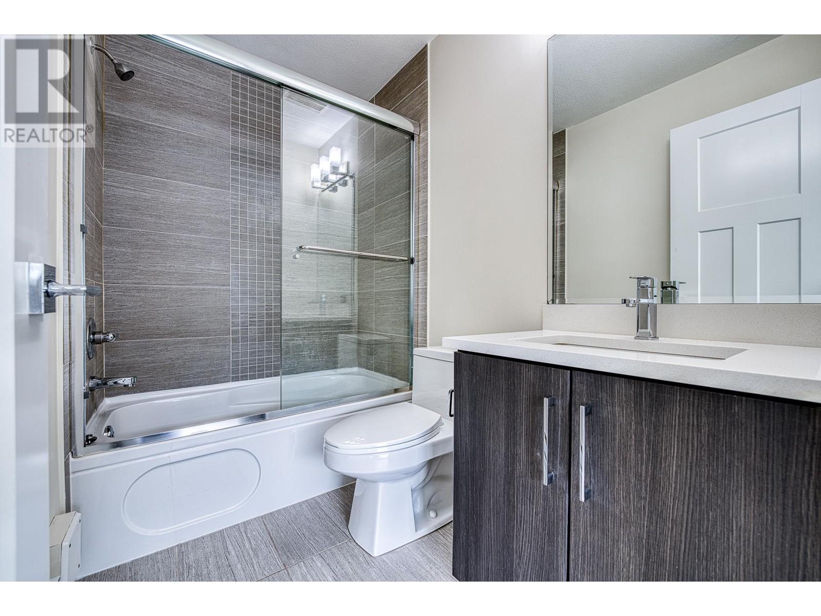 Listing Picture 18 of 25 : 85 9680 ALEXANDRA ROAD, Richmond / 烈治文 - 魯藝地產 Yvonne Lu Group - MLS Medallion Club Member