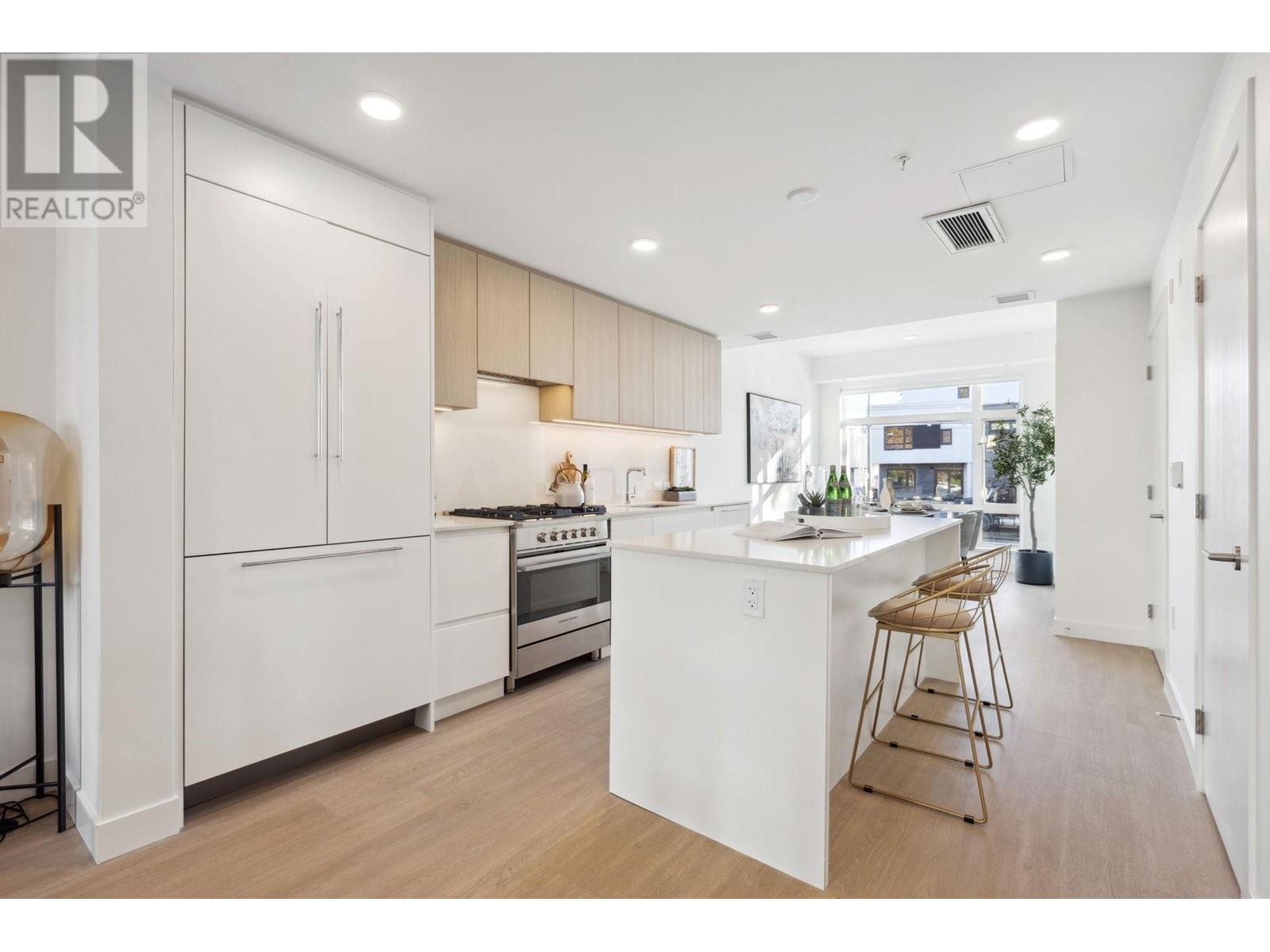 Listing Picture 5 of 12 : 213 1008 W 47TH AVENUE, Vancouver / 溫哥華 - 魯藝地產 Yvonne Lu Group - MLS Medallion Club Member