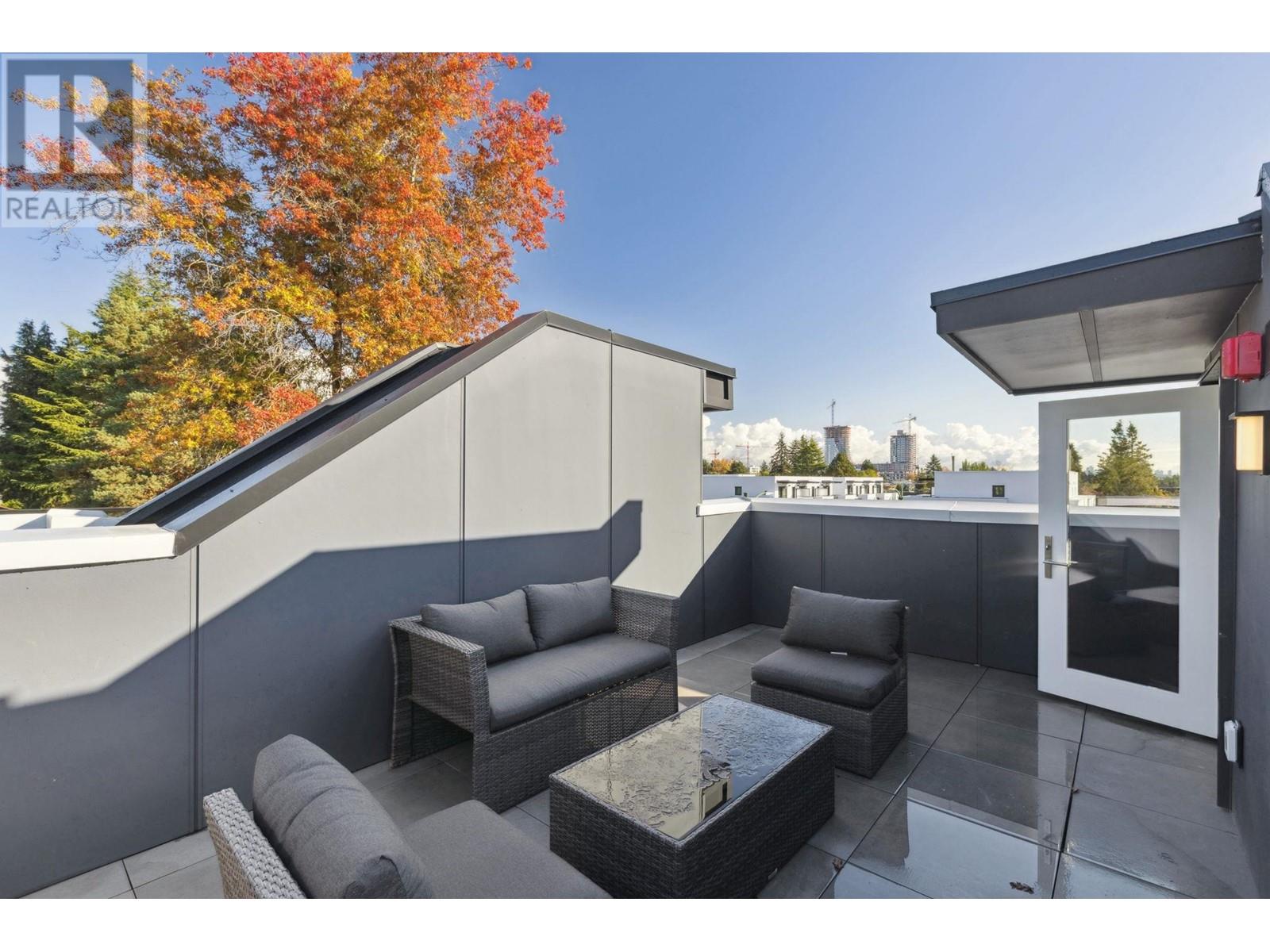 Listing Picture 12 of 12 : 213 1008 W 47TH AVENUE, Vancouver / 溫哥華 - 魯藝地產 Yvonne Lu Group - MLS Medallion Club Member