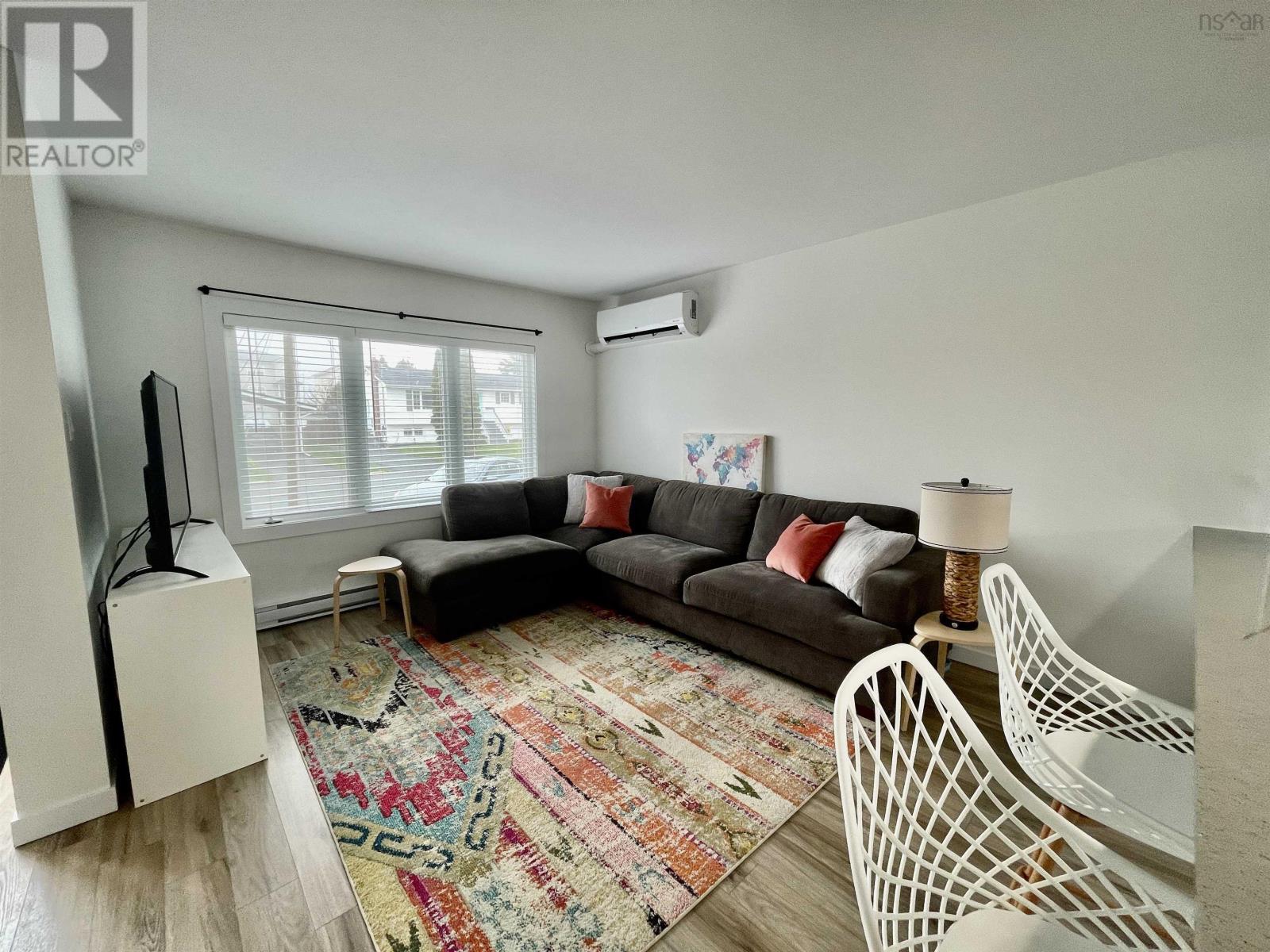 Property at 12A Linden Lane image 5