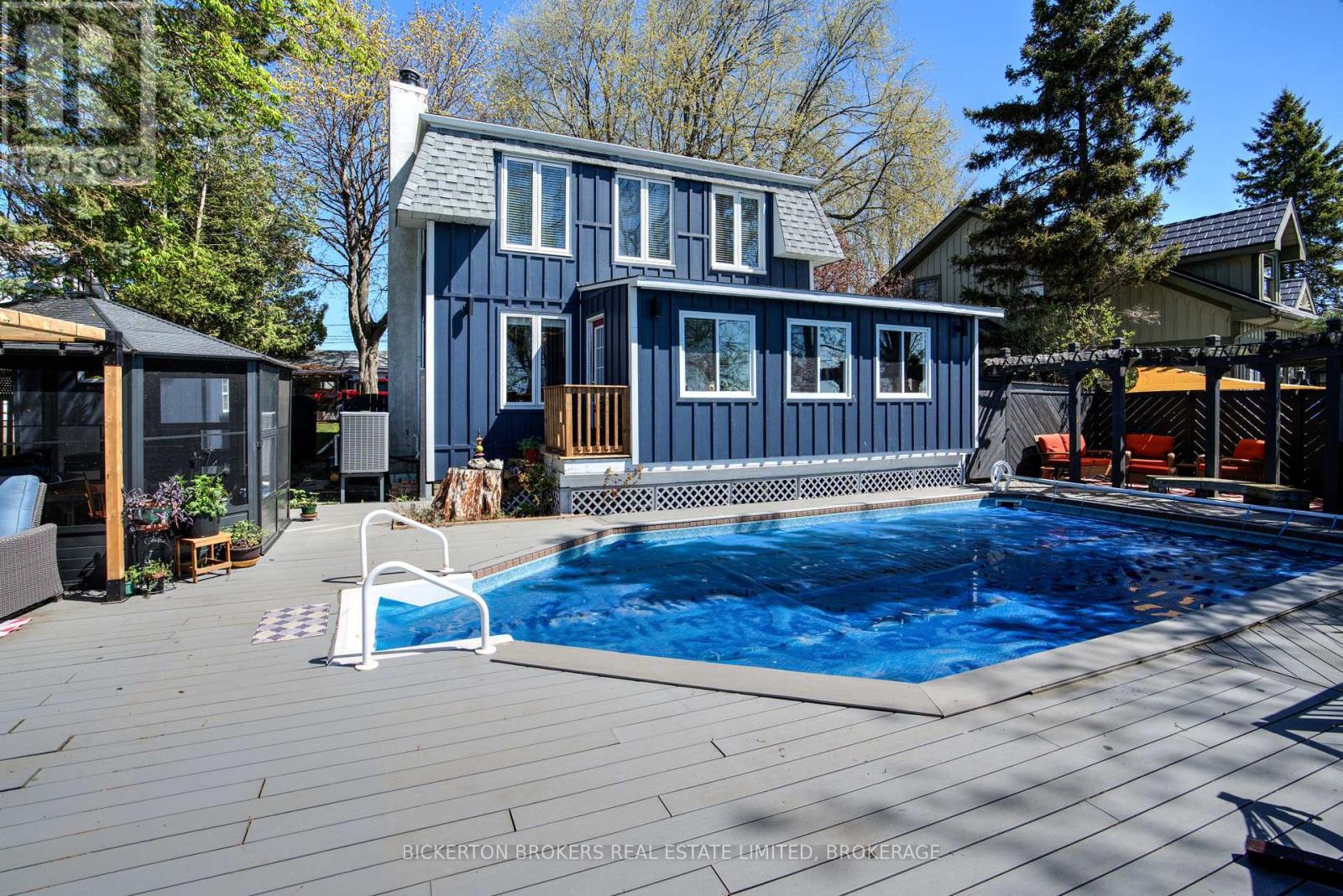 9 Gray's Lane, Gananoque, Ontario  K7G 2V4 - Photo 6 - X12141434