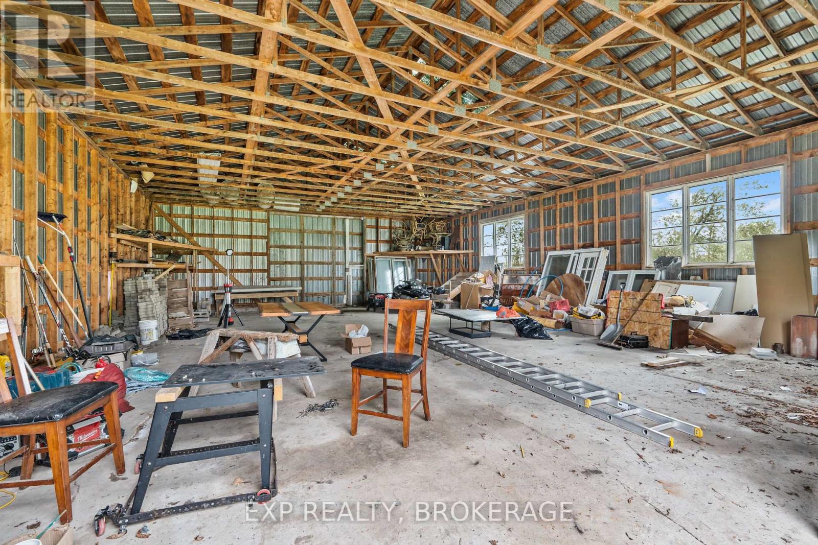 3881 Round Lake Road, South Frontenac, Ontario  K0H 1X0 - Photo 45 - X12141570