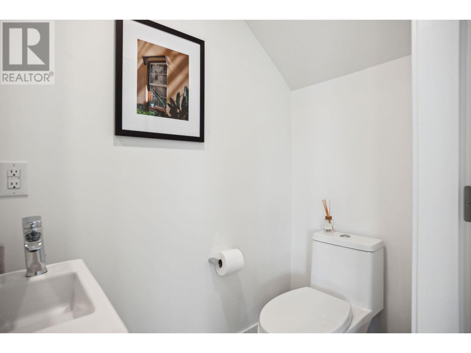 Listing Picture 22 of 26 : 908 W 49TH AVENUE, Vancouver / 溫哥華 - 魯藝地產 Yvonne Lu Group - MLS Medallion Club Member