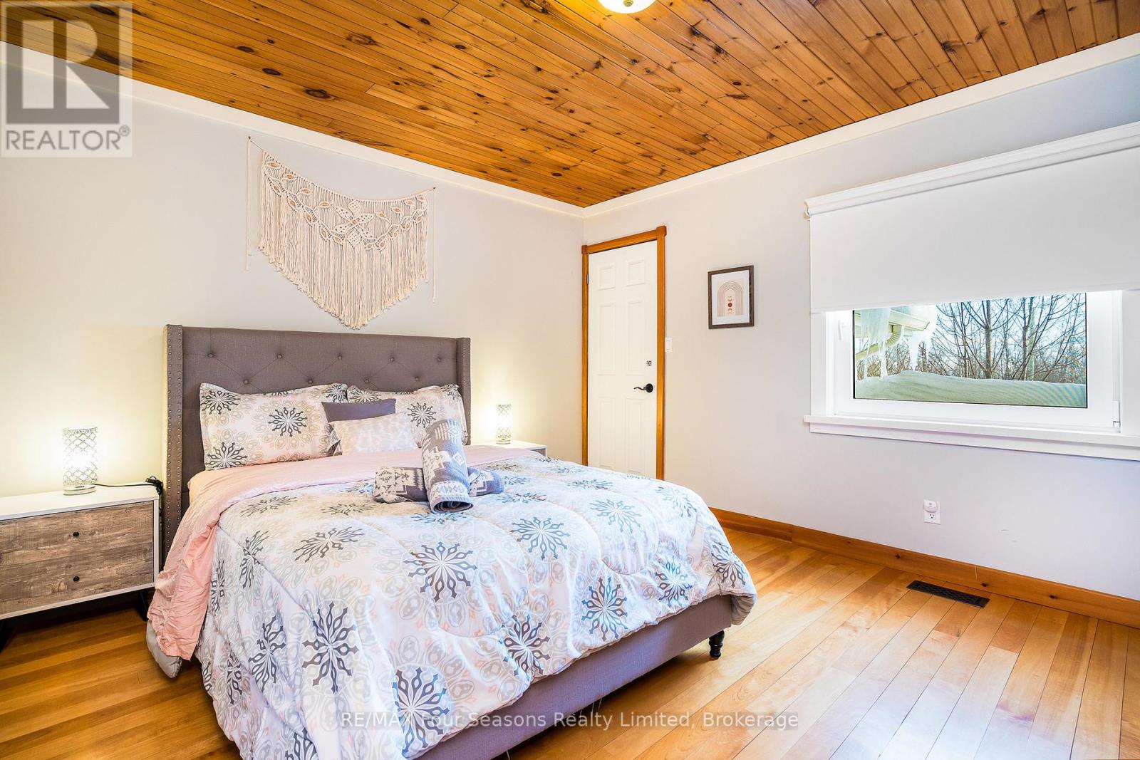 124 Dinsmore Street, Meaford, Ontario  N0H 2P0 - Photo 20 - X12009617