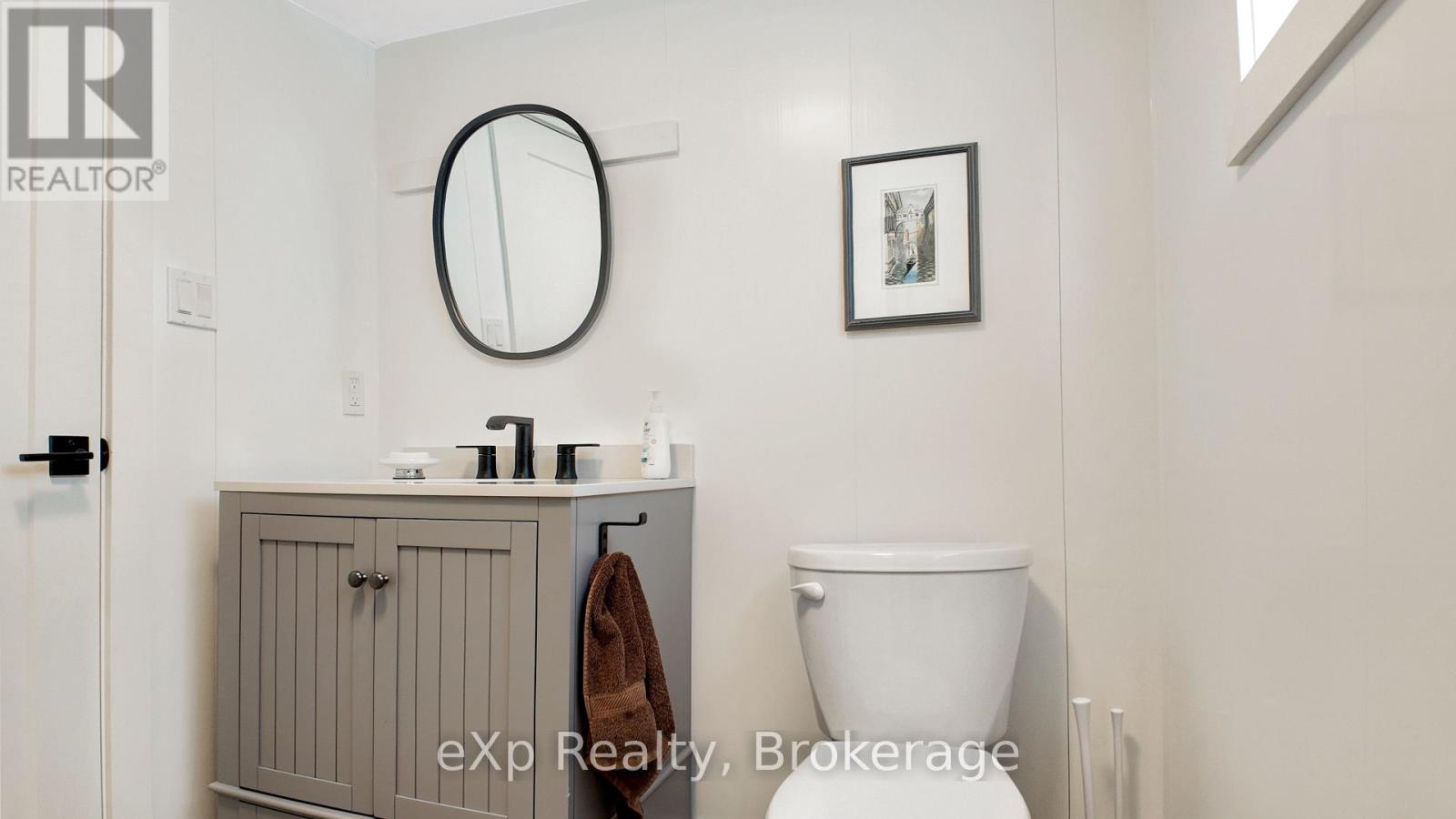 130 Louise Creek Crescent, West Grey, Ontario  N0G 1S0 - Photo 37 - X12129045
