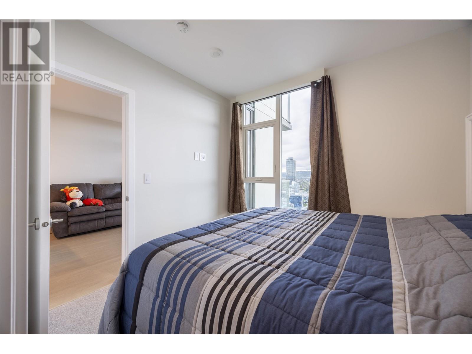 Listing Picture 18 of 35 : 4103 2186 GILMORE AVE, Burnaby / 本拿比 - 魯藝地產 Yvonne Lu Group - MLS Medallion Club Member