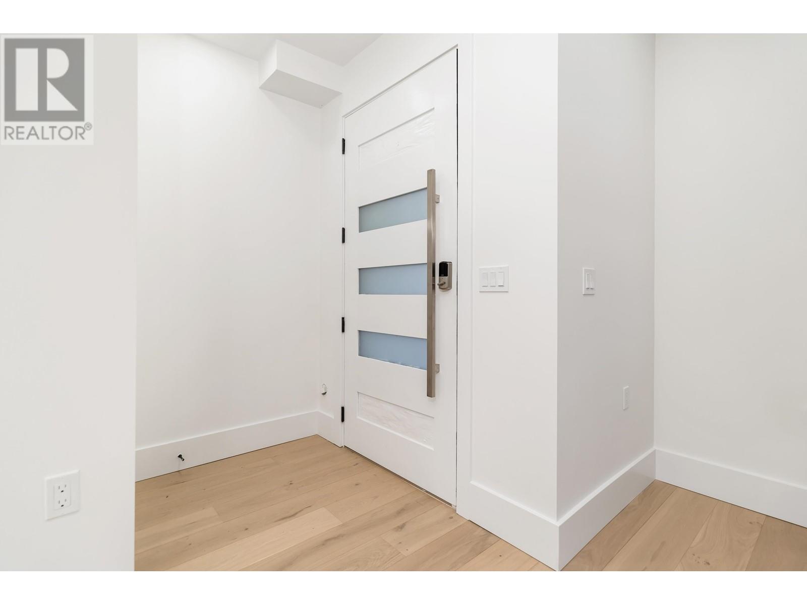 672 E 64th Avenue, Vancouver, British Columbia  V5X 2N2 - Photo 9 - R2970850