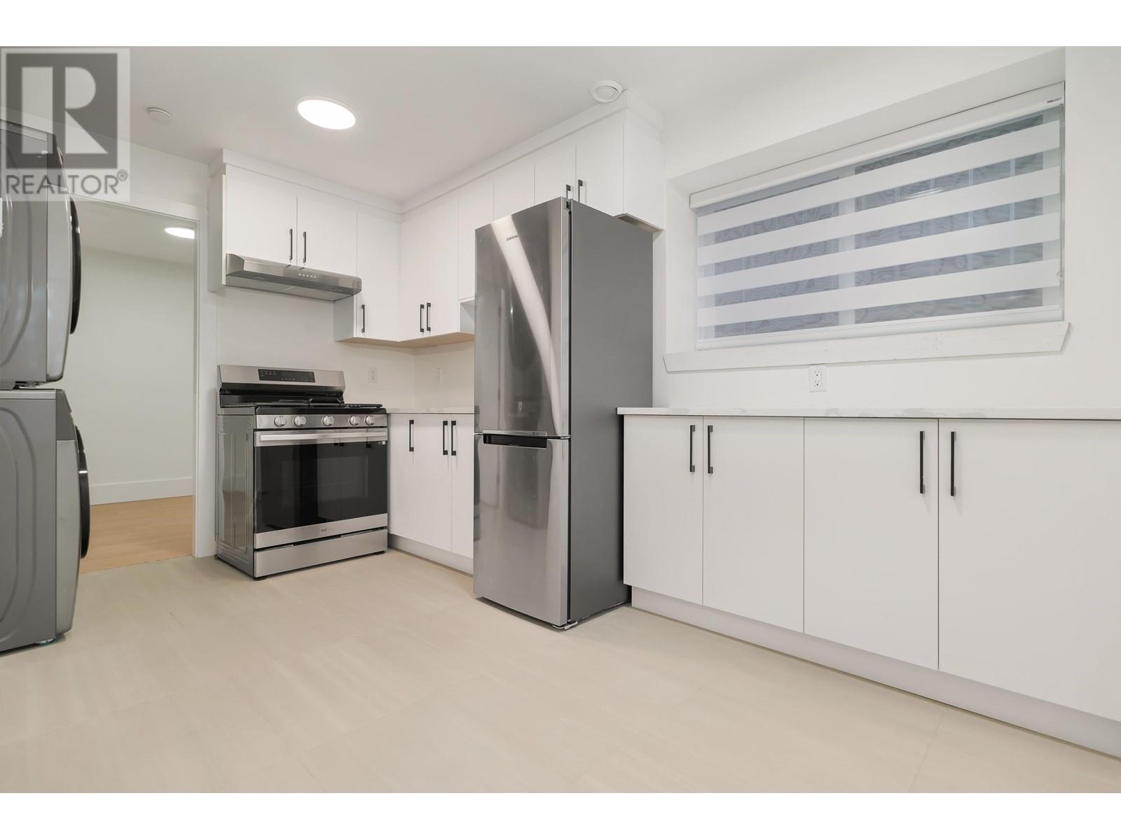 Listing Picture 10 of 33 : 672 E 64TH AVENUE, Vancouver / 溫哥華 - 魯藝地產 Yvonne Lu Group - MLS Medallion Club Member