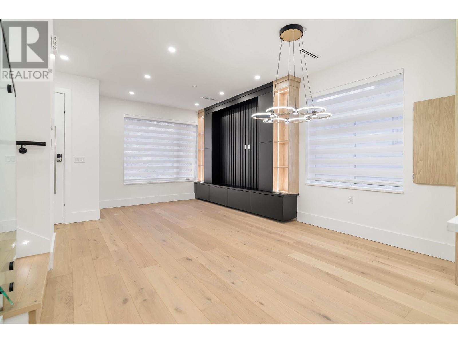 Listing Picture 6 of 33 : 672 E 64TH AVENUE, Vancouver / 溫哥華 - 魯藝地產 Yvonne Lu Group - MLS Medallion Club Member