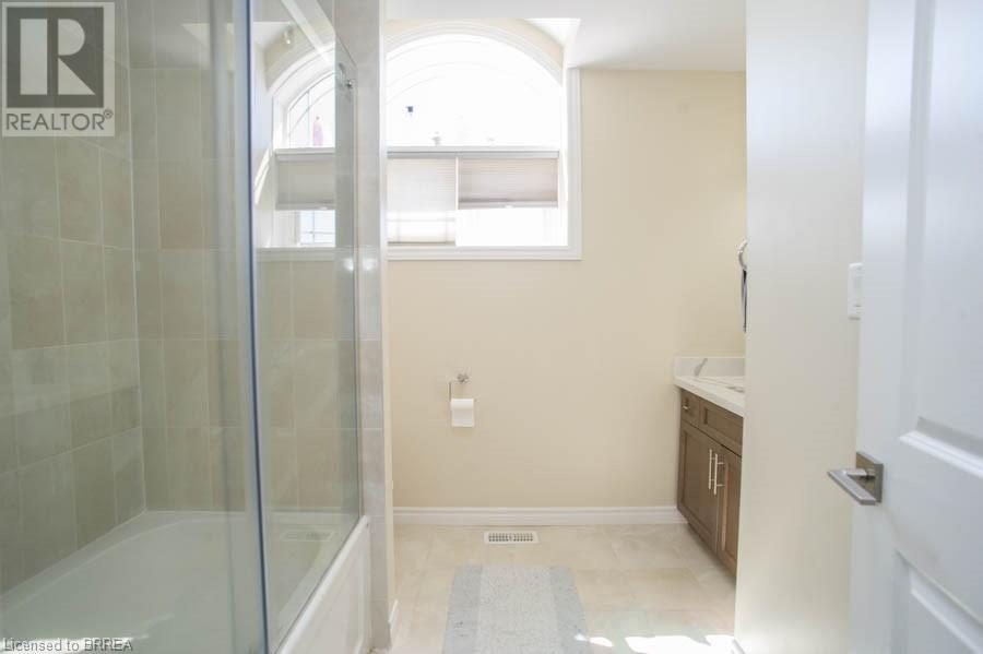 28 Vic Chambers Place, Paris, Ontario  N3L 0E6 - Photo 30 - 40727344