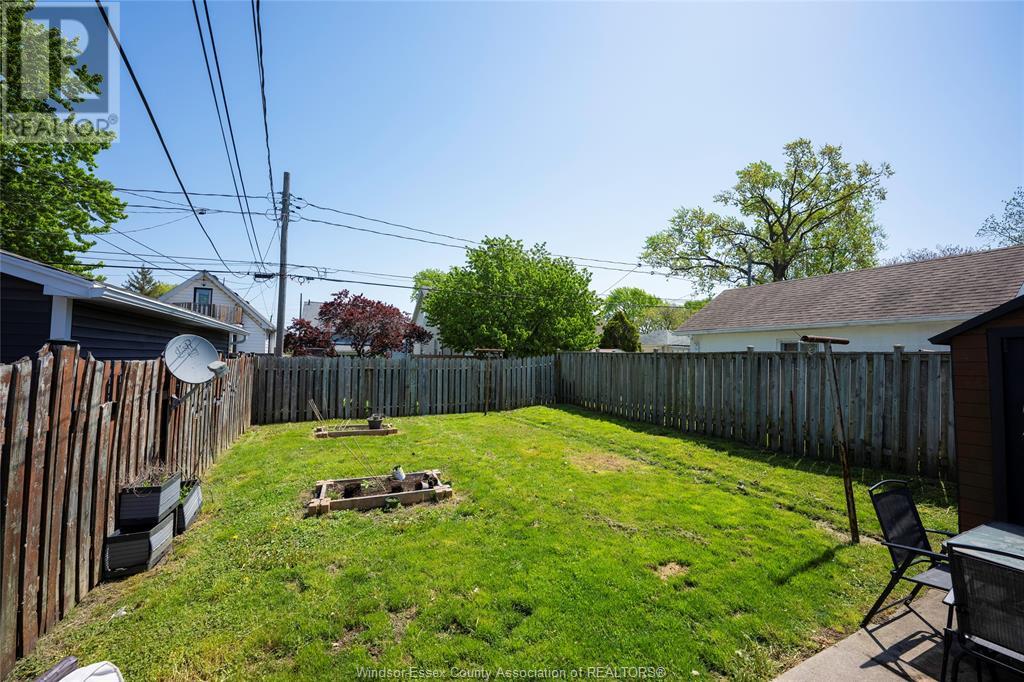 Property at 1072 ELM AVENUE image 5