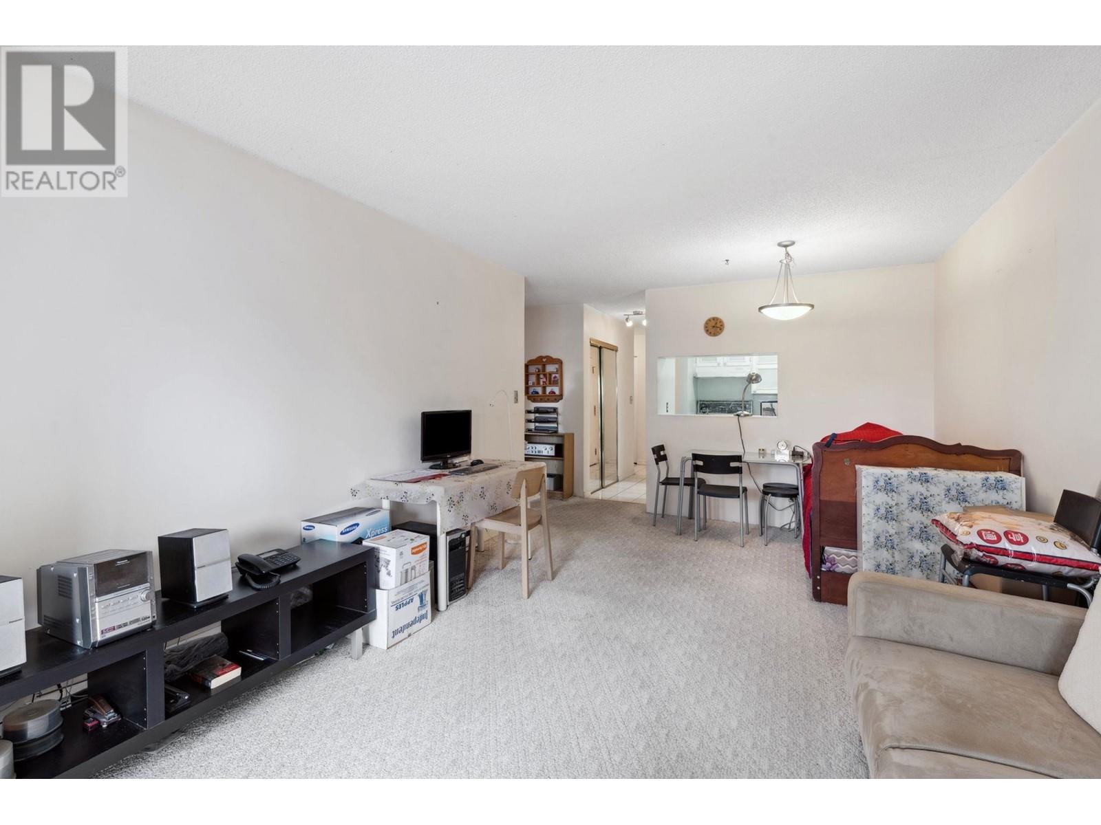 Listing Picture 6 of 23 : 317 8291 PARK ROAD, Richmond / 烈治文 - 魯藝地產 Yvonne Lu Group - MLS Medallion Club Member