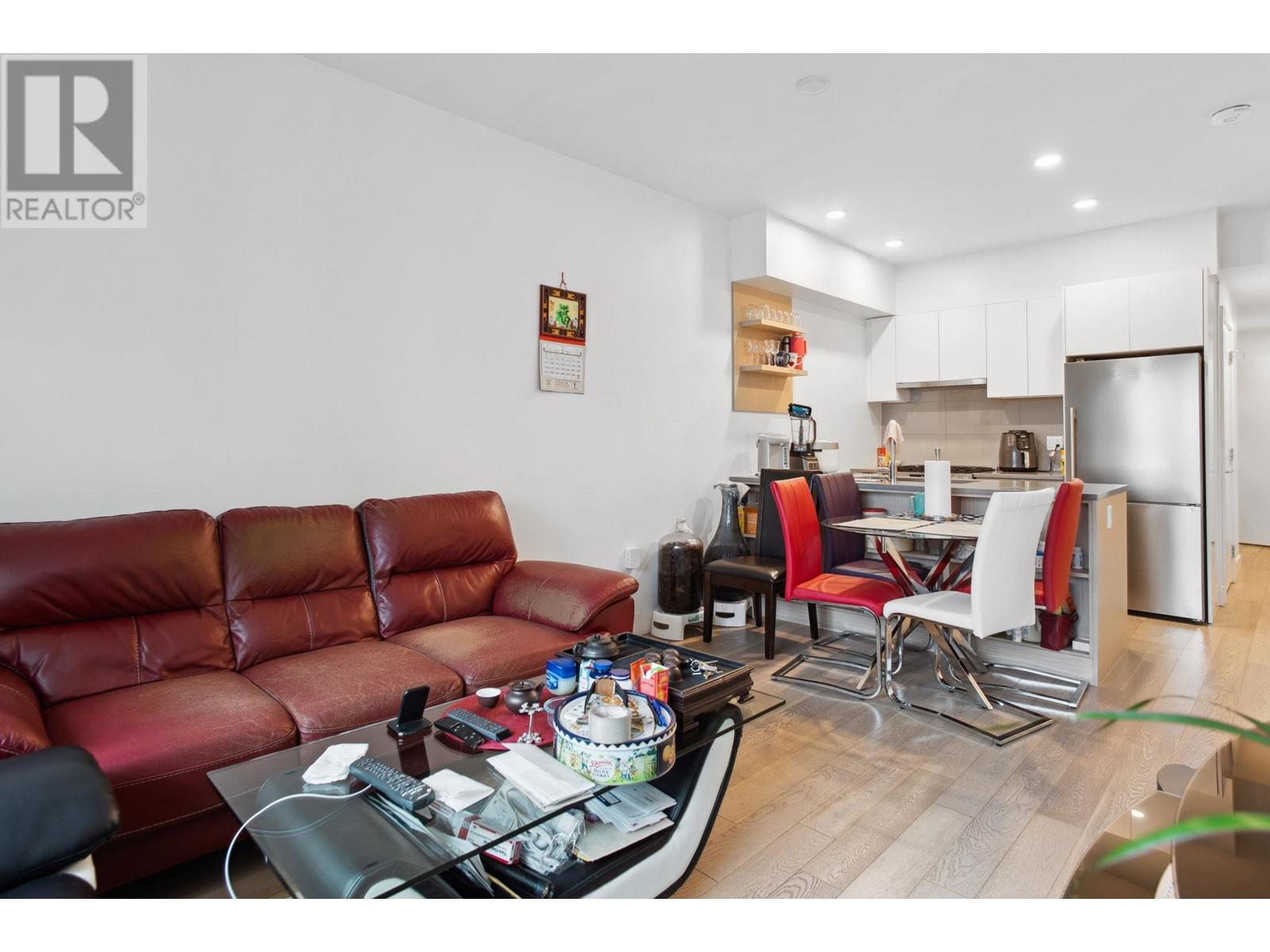 407 2666 Duke Street, Vancouver, British Columbia  V5R 4S9 - Photo 3 - R2980161