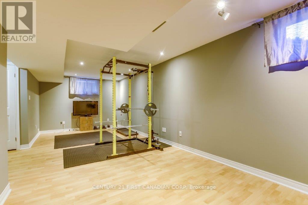1678 Blackmaple Crescent, London East, Ontario  N5Y 6L6 - Photo 20 - X12141447
