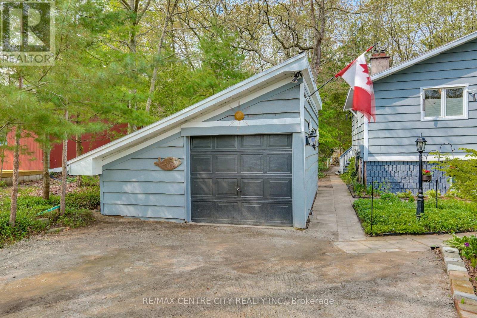 Property at 10161 ANDREA STREET image 3