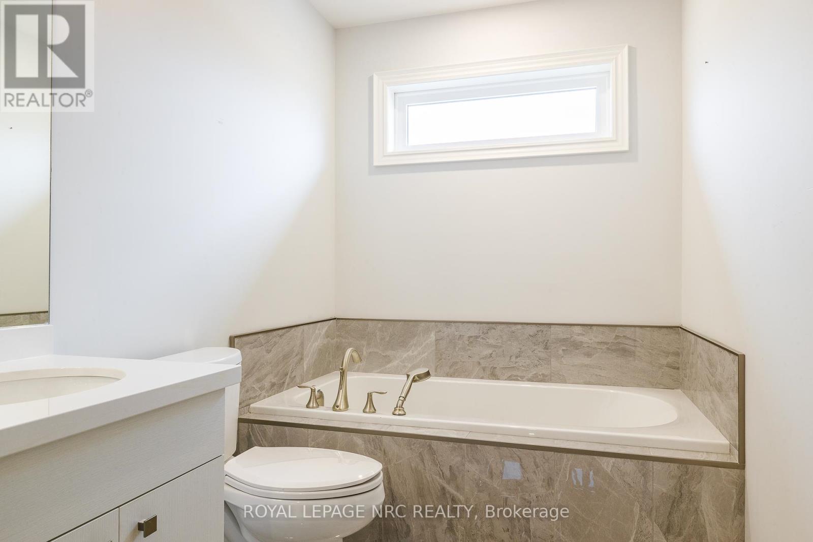 7126 Parsa Street, Niagara Falls (Brown), Ontario  L2H 3T2 - Photo 26 - X11978745