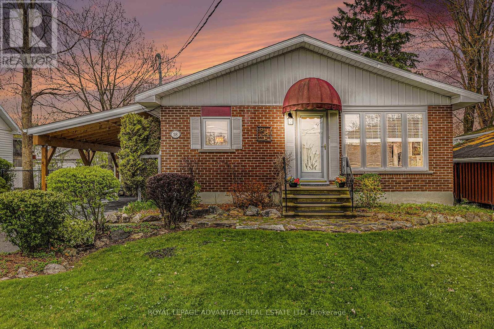 Property at 18 RAILWAY STREET image 2