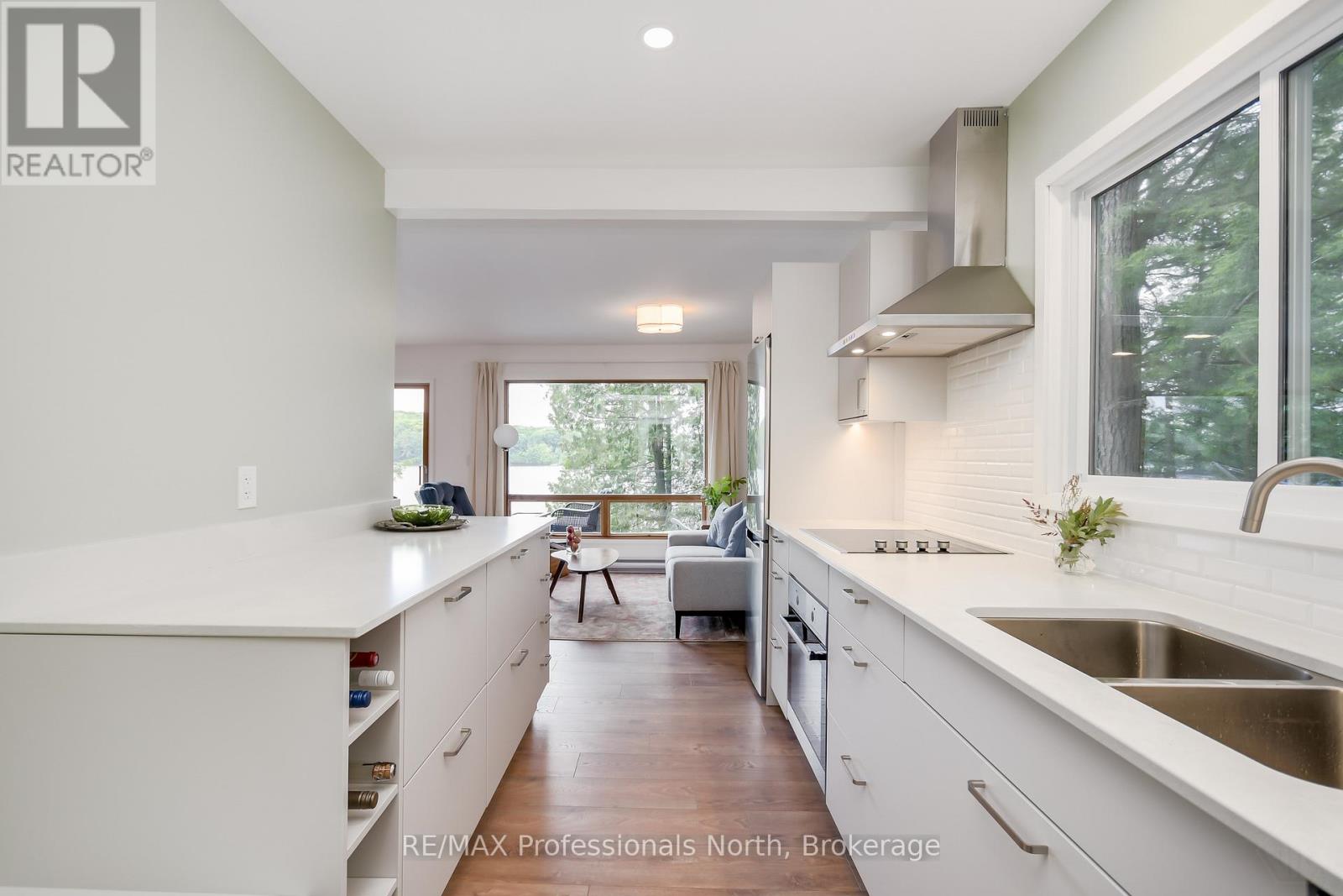 23 - 1158 Shea Road, Muskoka Lakes, Ontario  P0B 1M0 - Photo 2 - X12136701