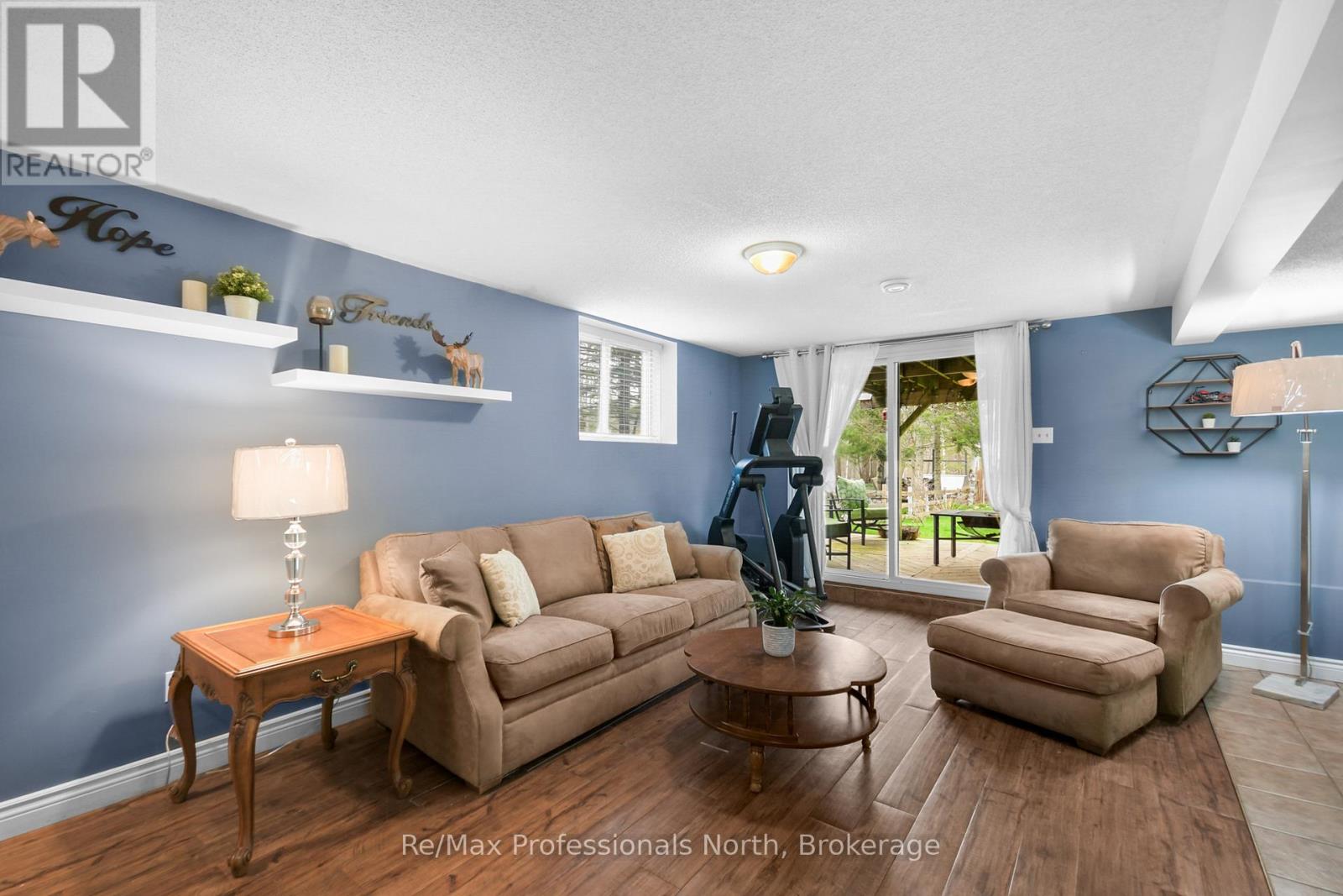 180 Fernwood Drive, Gravenhurst (Muskoka (S)), Ontario  P1P 1P4 - Photo 24 - X12141418