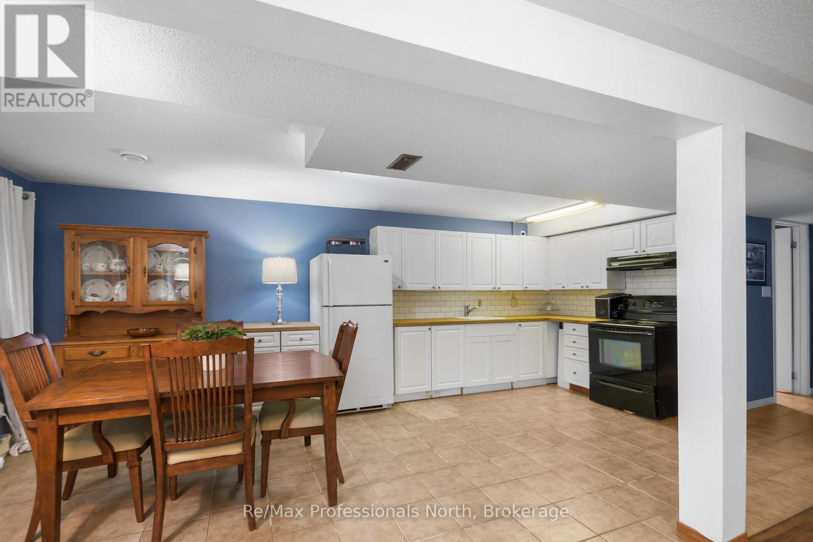 180 Fernwood Drive, Gravenhurst (Muskoka (S)), Ontario  P1P 1P4 - Photo 27 - X12141418