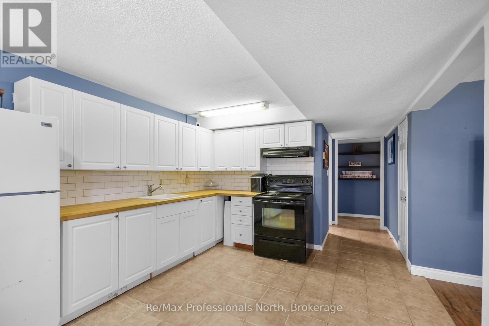 180 Fernwood Drive, Gravenhurst (Muskoka (S)), Ontario  P1P 1P4 - Photo 28 - X12141418