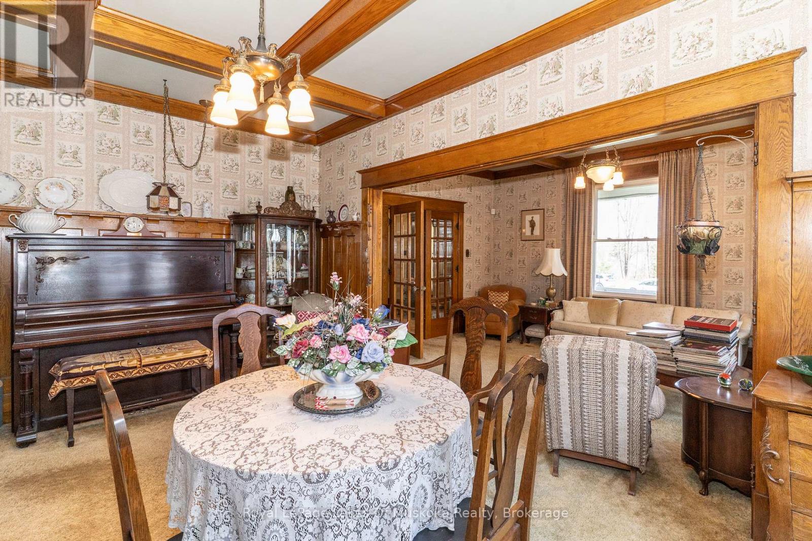 21 King Street, Huntsville, Ontario  P1H 1X6 - Photo 11 - X12141506
