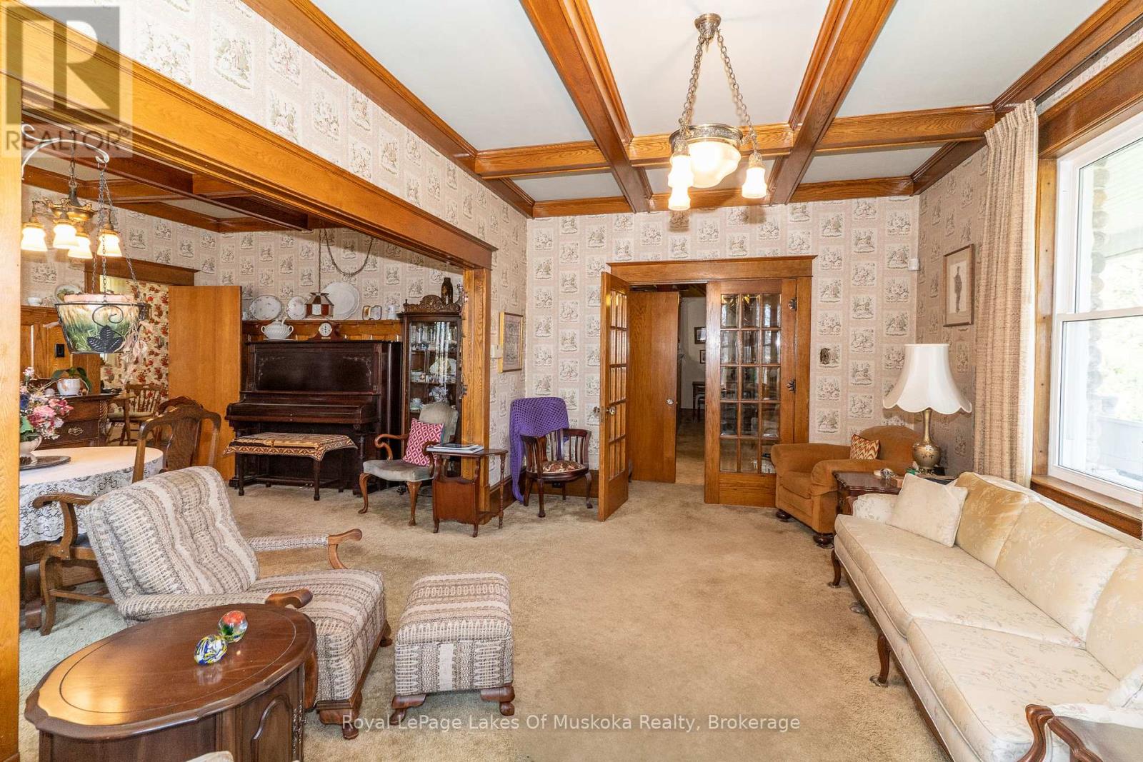 21 King Street, Huntsville, Ontario  P1H 1X6 - Photo 12 - X12141506